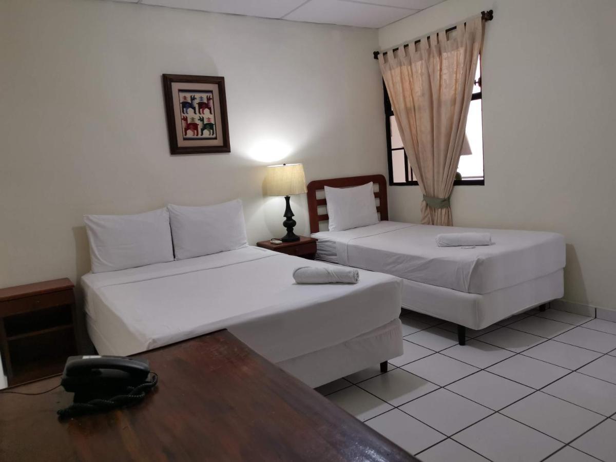 Hotel Armonia Hostal San Salvador Exterior photo