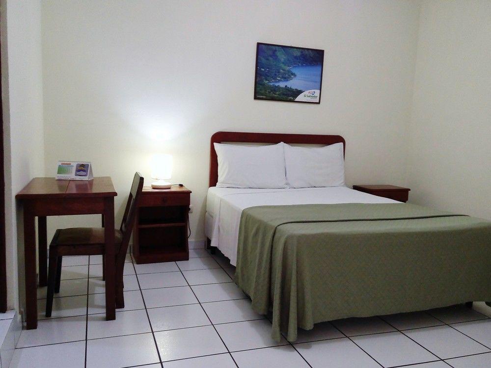 Hotel Armonia Hostal San Salvador Exterior photo