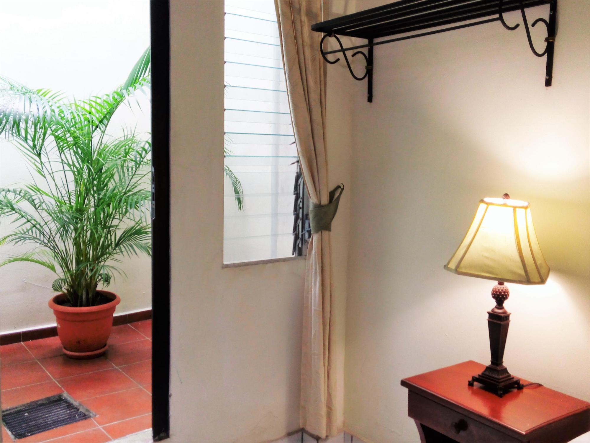 Hotel Armonia Hostal San Salvador Exterior photo