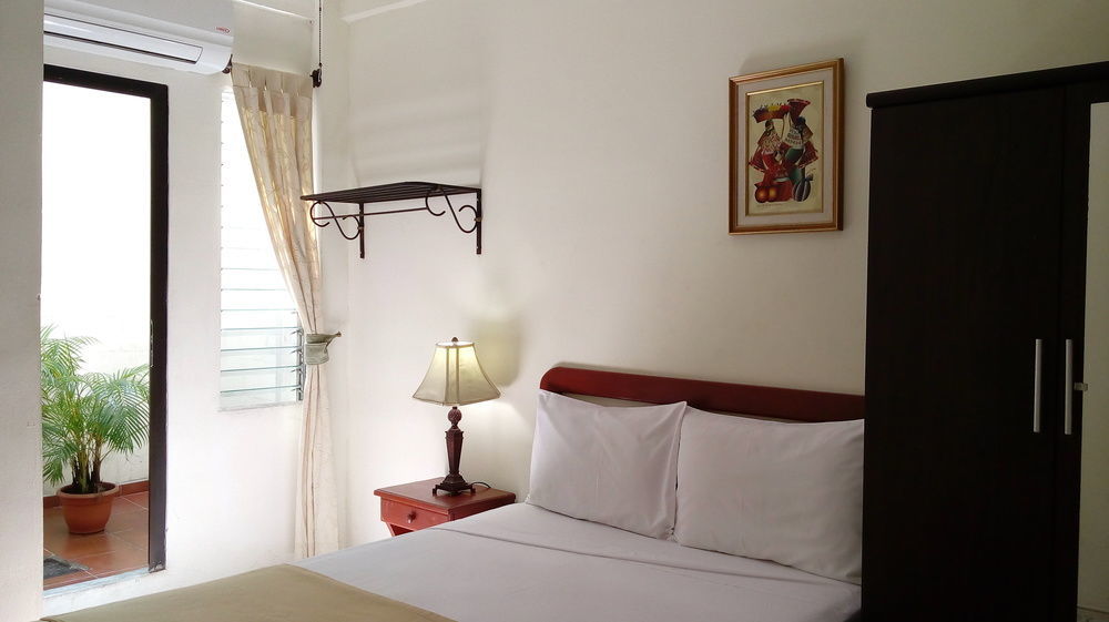 Hotel Armonia Hostal San Salvador Exterior photo