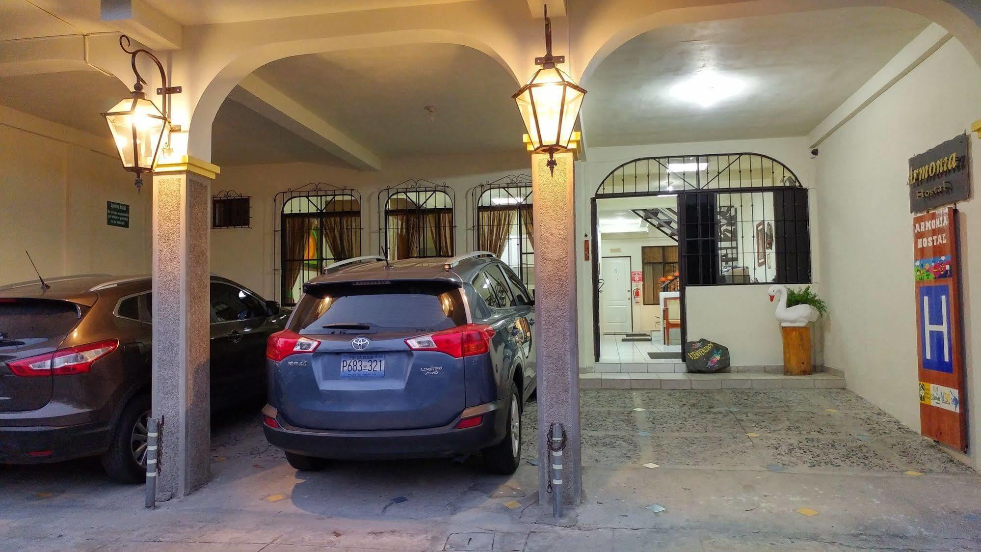 Hotel Armonia Hostal San Salvador Exterior photo